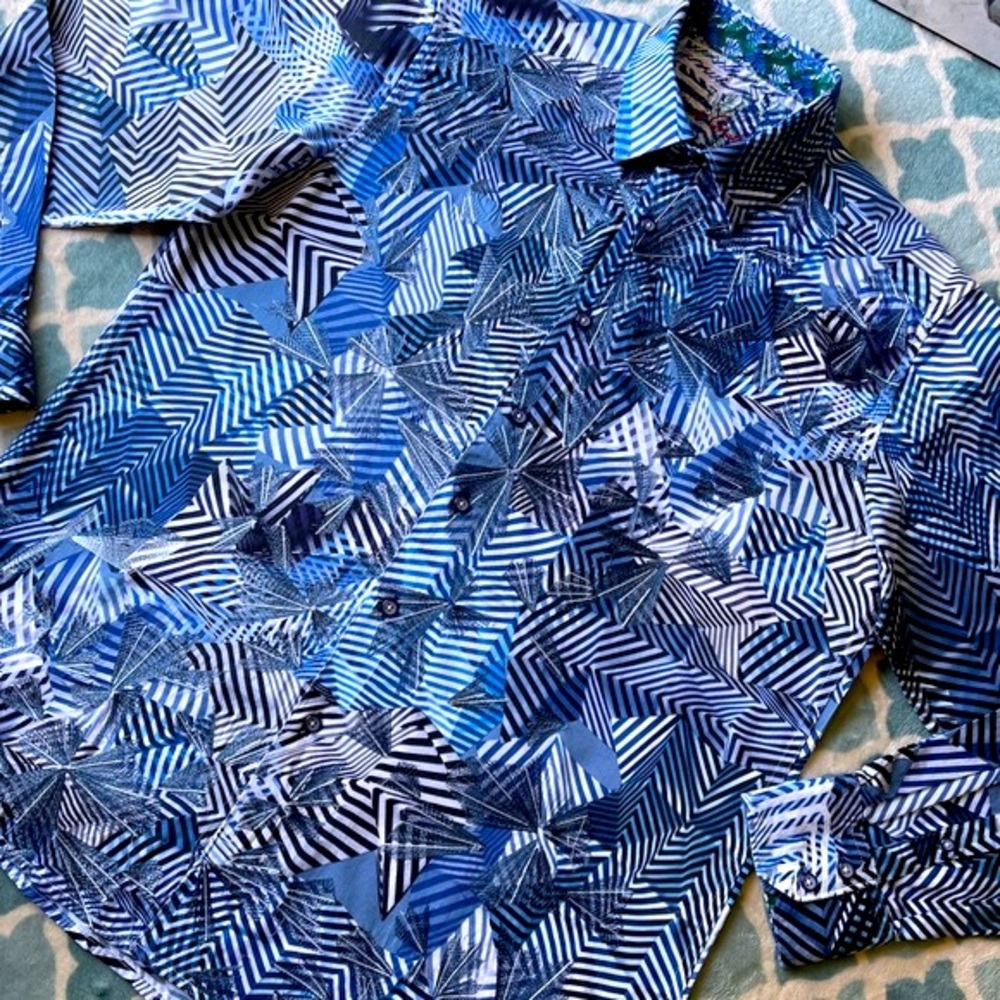 ๐ Robert Graham ๐ - Picture 2 of 8